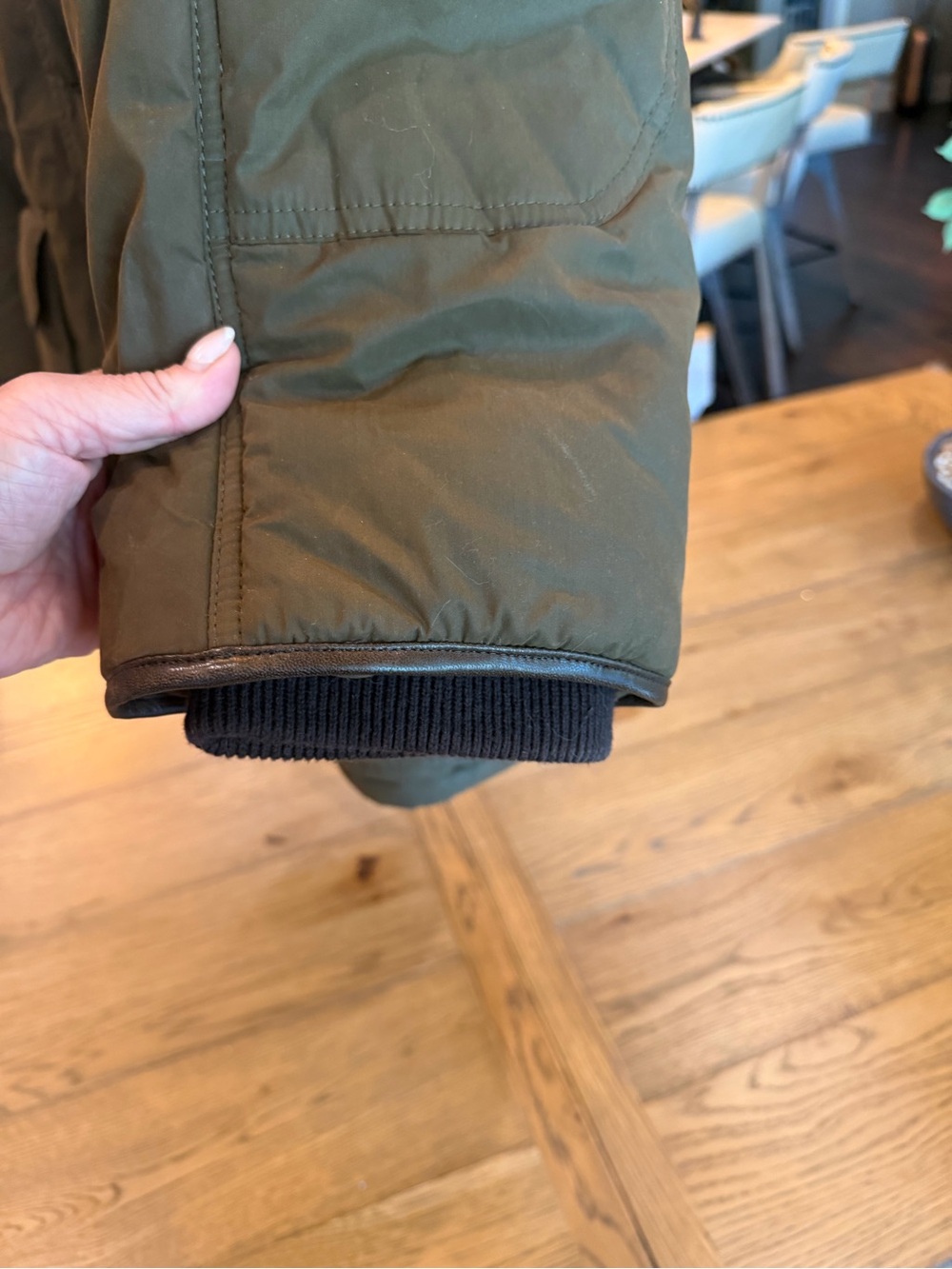 Burberry Olive Green Parka with Brown Fur-Trim Hood/Brand new condition! - Picture 9 of 10